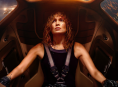 Jennifer López persigue robots asesinos en el tráiler de la próxima película de ciencia ficción Atlas