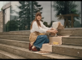 Adria Arjona, de Andor, y Dakota Johnson, de Materialists, protagonizan Splitsville
