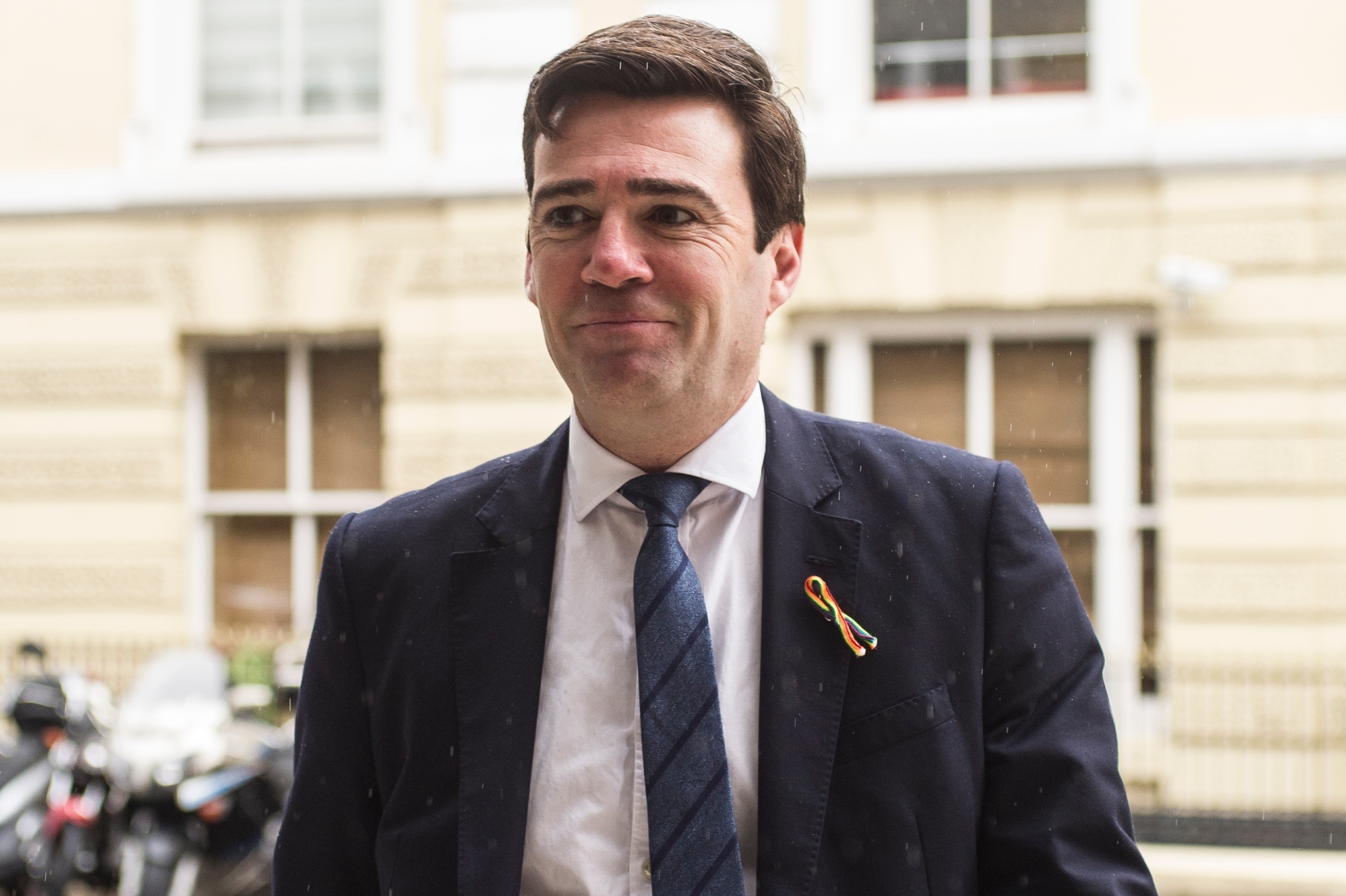 Esta tarde se anunciará que Andy Burnham es el nuevo líder del Partido Laborista y el próximo primer ministro
