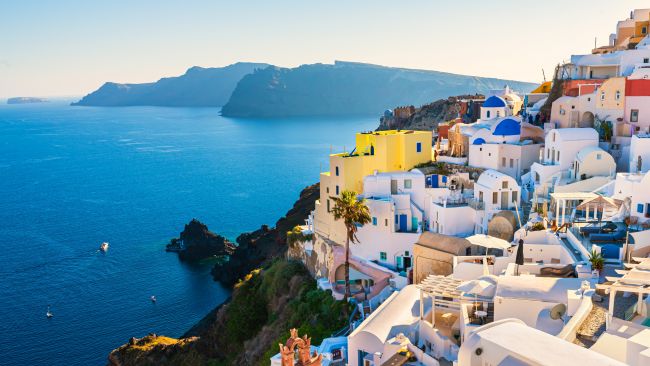 Grecia se enfrenta a huelgas de los trabajadores del sector turístico y hotelero