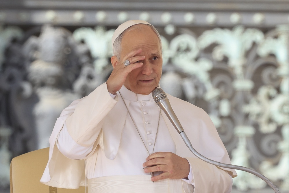 El Papa León pide la prohibición mundial de los bombardeos aéreos