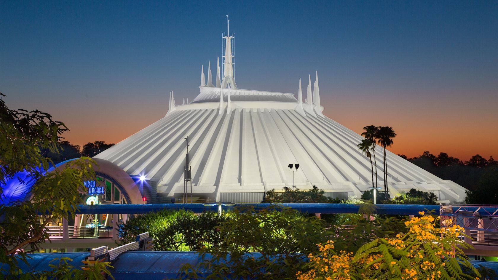 La atracción de Disneyland Paris, Space Mountain, se convertirá en una película