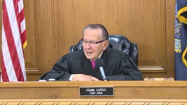 Frank Caprio, el juez más simpático del mundo, fallece a los 88 años
