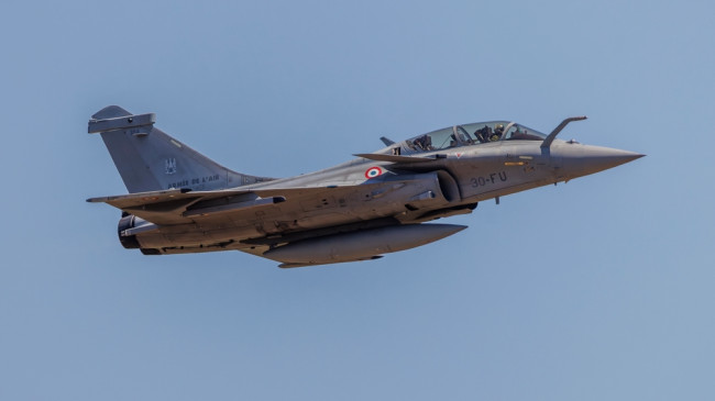 India autoriza la compra de 114 cazas franceses Rafale