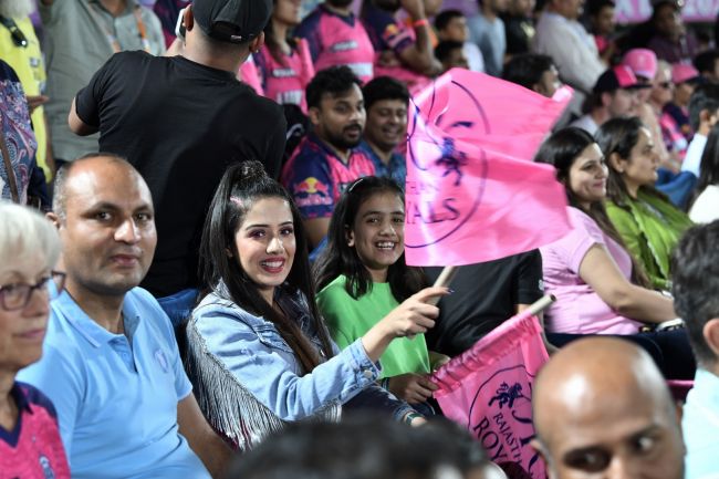 La Premier League india de críquet se suspende durante una semana en medio de las tensiones con Pakistán