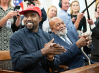 Crece la presi&oacute;n sobre el Reino Unido para que proh&iacute;ba a Kanye West tras las cr&iacute;ticas por el festival