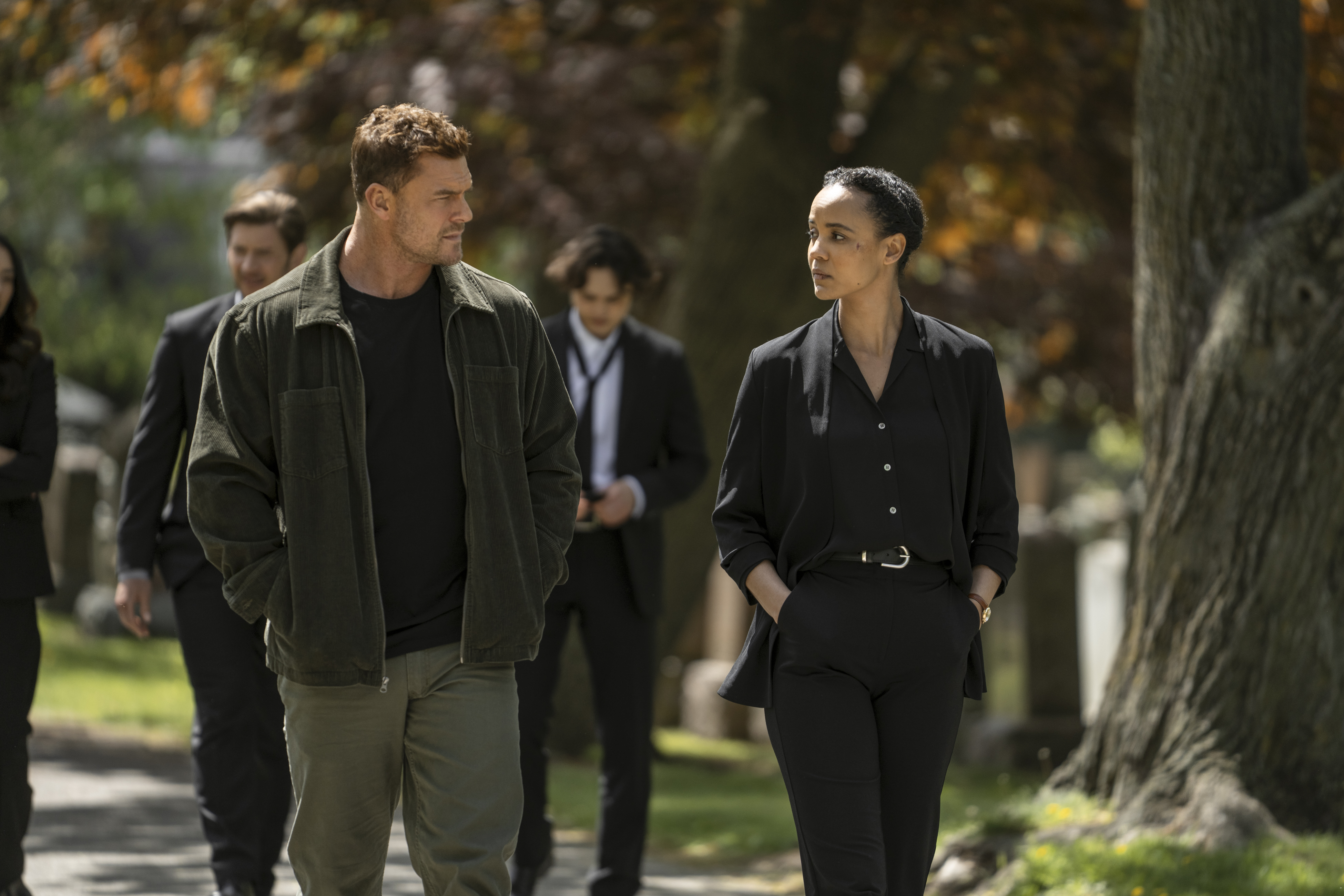 Tendrmeos doble dosis del universo de Reacher este verano: Estreno de la cuarta temporada y de su spin-off basado en Neagley