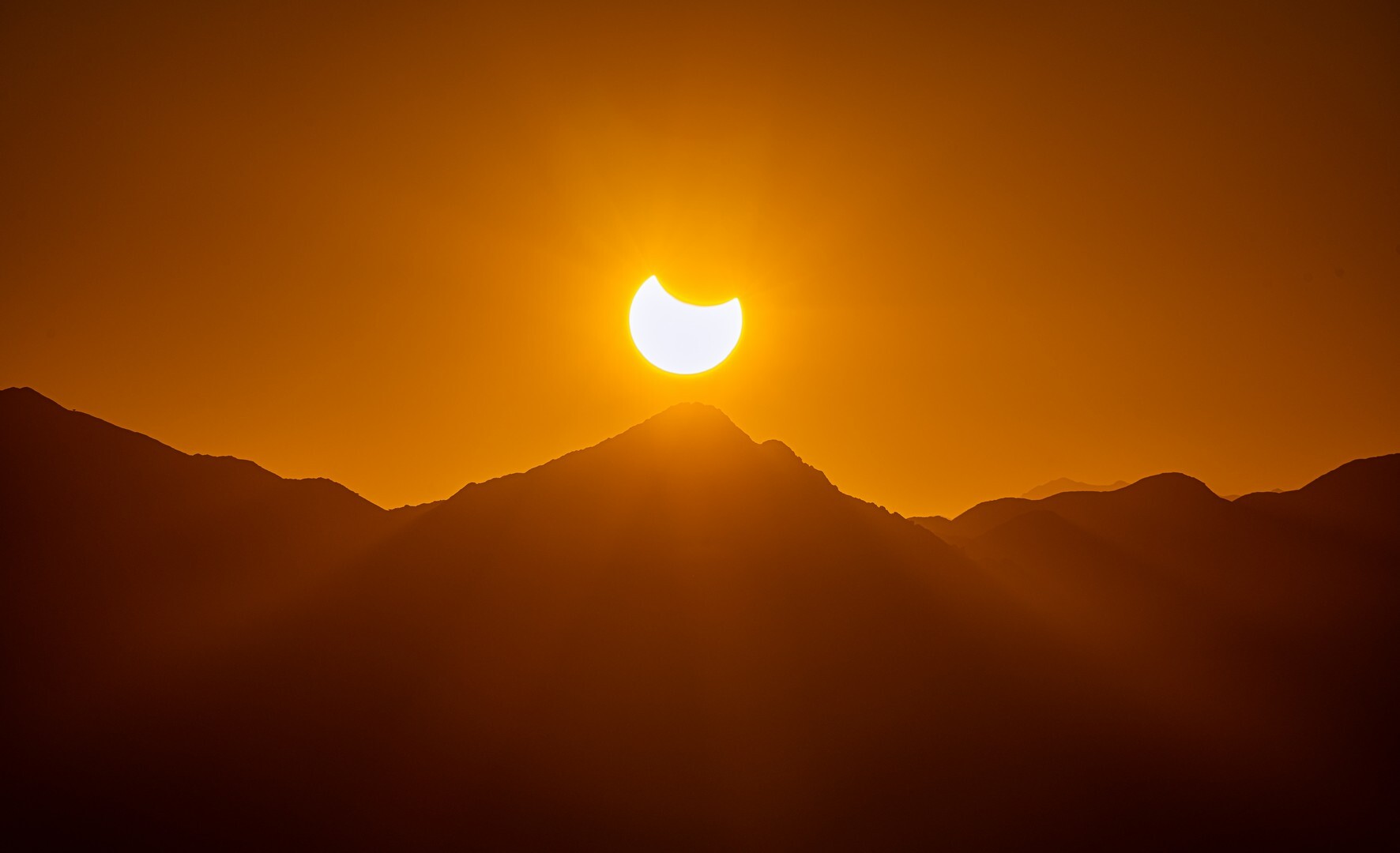 Cómo saber si podrás ver el eclipse en agosto... si el cielo lo permite
