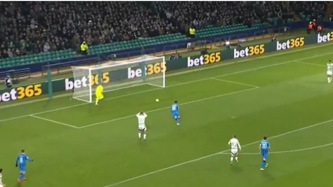 El gol en propia puerta de Carter-Vickers al Celtic que se está haciendo viral