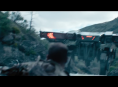 Alan Ritchson es perseguido por un robot imparable en "M&aacute;quina de Guerra" de Netflix