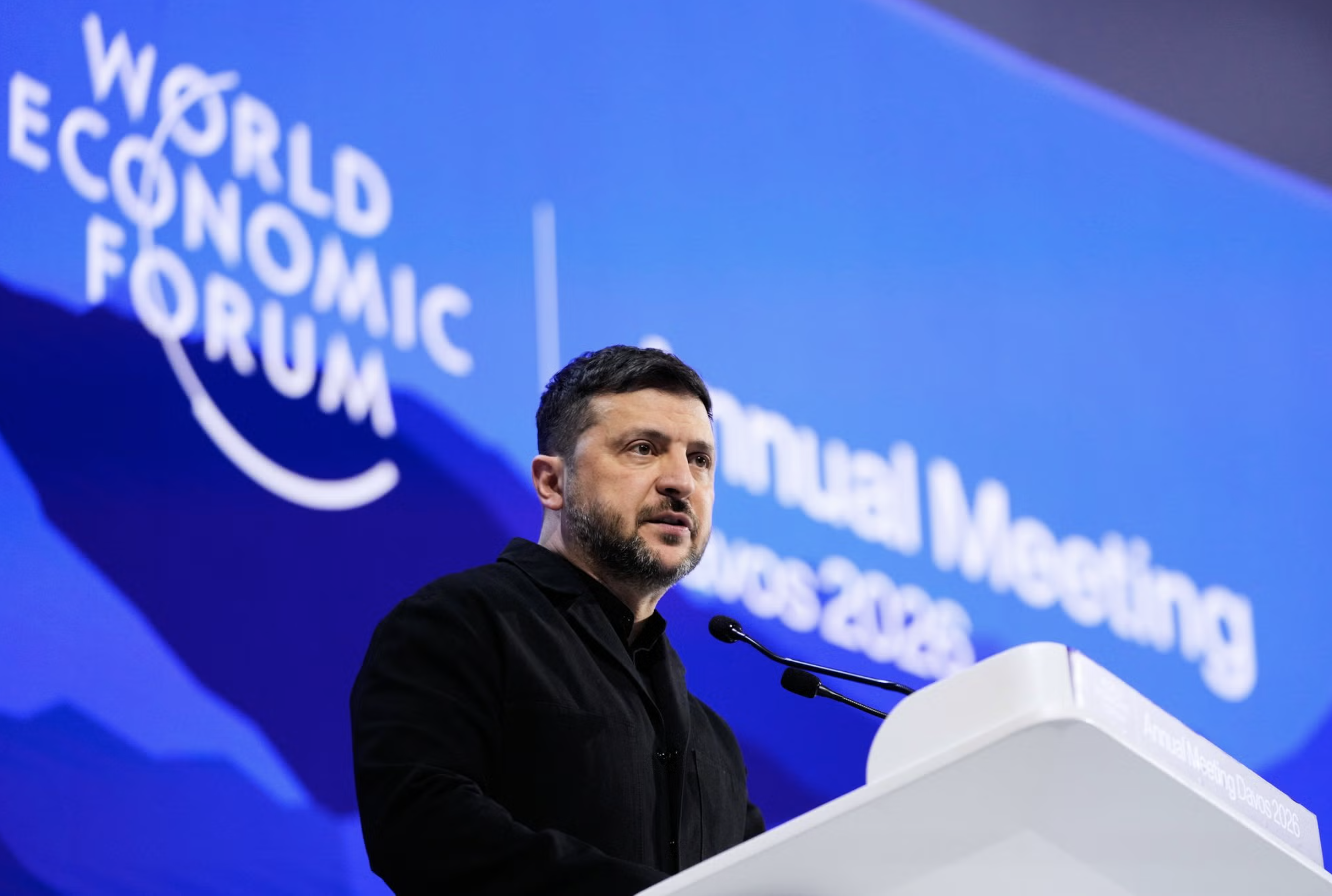 En Davos, Zelensky recuerda a Europa que Rusia: "Sal del modo Groenlandia" y toma las riendas