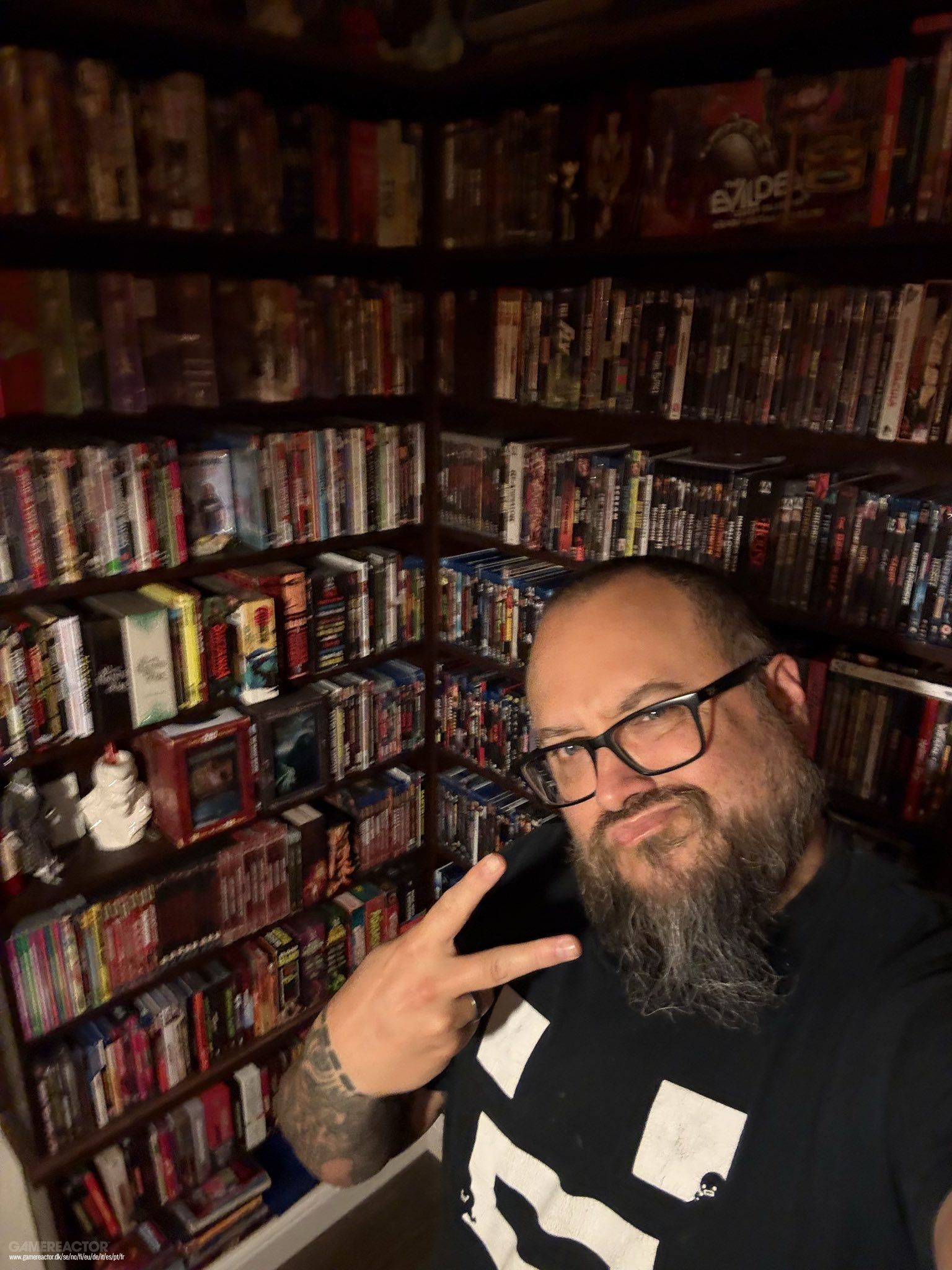 Mientras haya una forma de hacerlo, el creador de The Binding of Isaac y Mewgenics seguirá apostando por el formato físico también por sus juegos