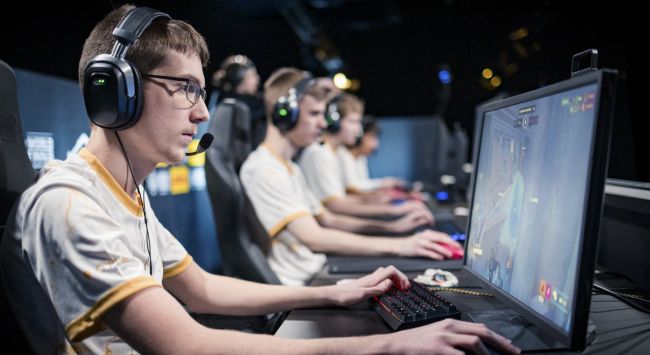 Finales Mundiales OWCS 2025: La primera ronda de eliminaciones está lista, aquí está quién está en peligro