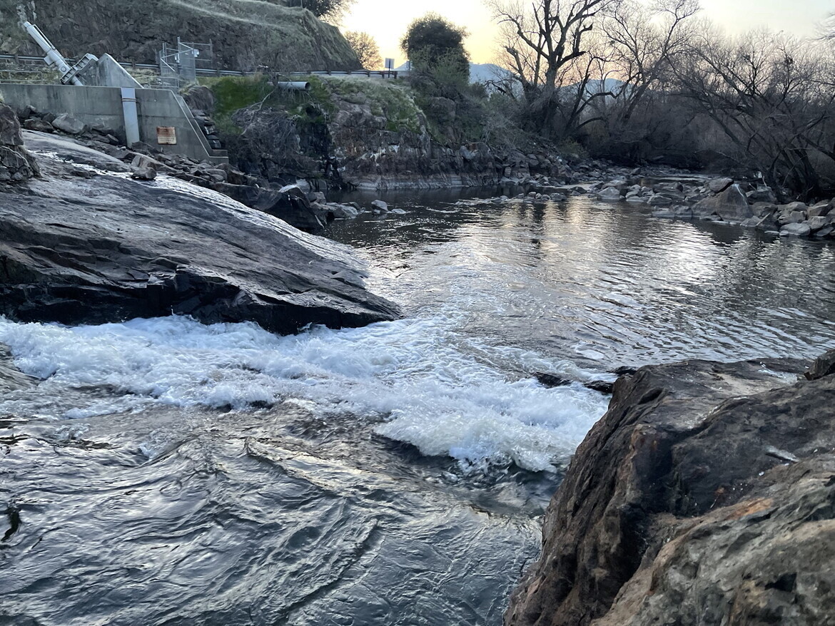 2.200 millones de galones de agua liberados de los embalses de California tras la orden de Trump