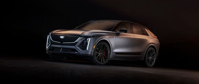 El LYRIQ-V de Cadillac es su coche más rápido hasta la fecha