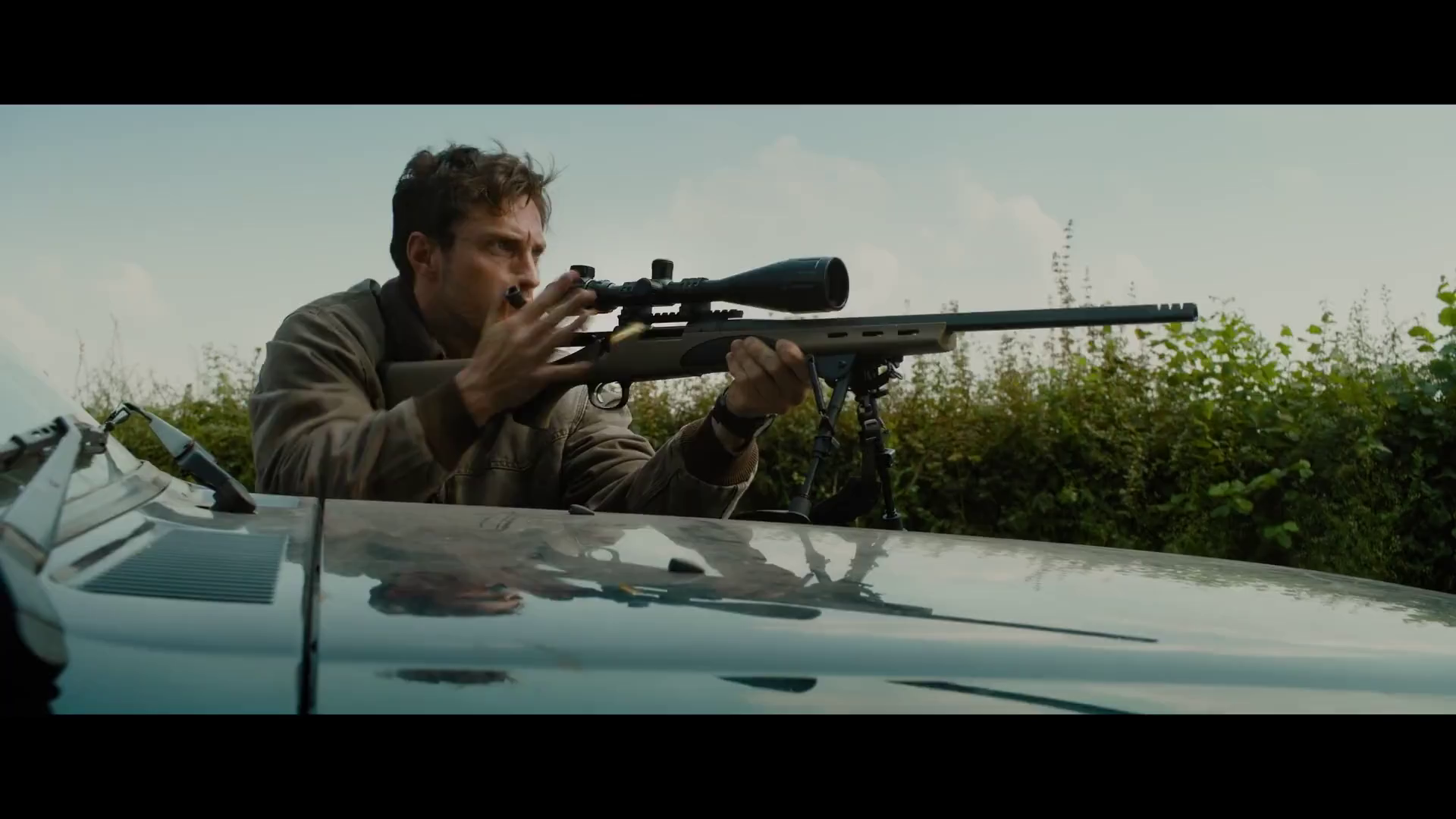 "Fuze" nos deja a ver a Theo James y a un montón de estrellas más en el atraco definitivo