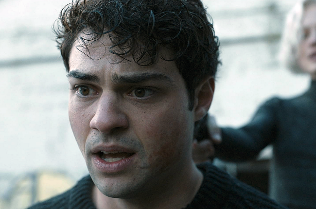 Noah Centineo interpreta al joven Rambo en la próxima precuela