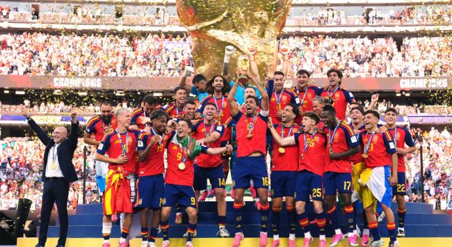 La Real Federación Española de Fútbol quita a Donald Trump de la foto de la celebración del Mundial