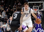 Cooper Flagg hace historia en la NBA pero los Dallas Mavericks siguen malditos