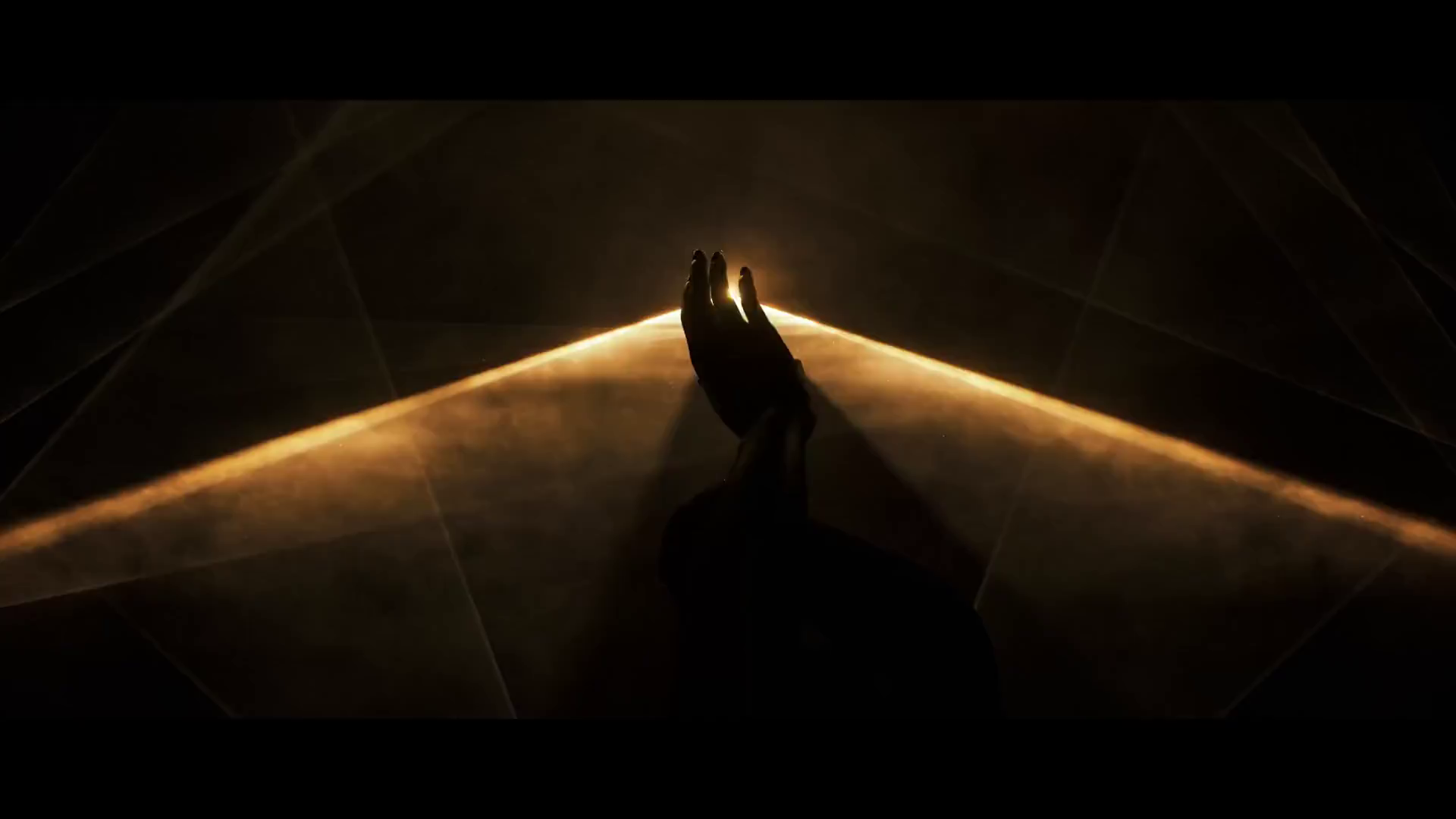 Lana del Rey sube la temperatura poniendo voz y música en la secuencia de créditos de 007 First Light