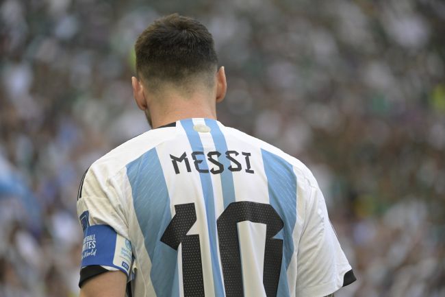 Leo Messi felicita a España, dice que el dolor es inmenso y que llevará tiempo superarlo