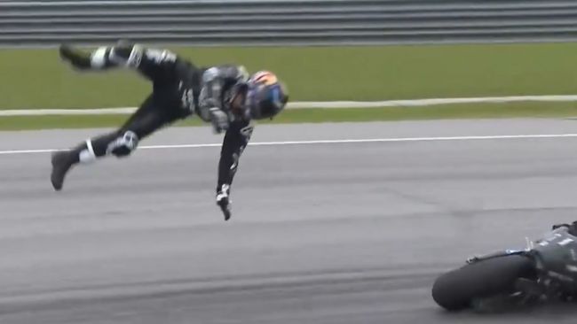 El campeón de MotoGP Jorge Martín sufre múltiples fracturas tras una caída en Malasia