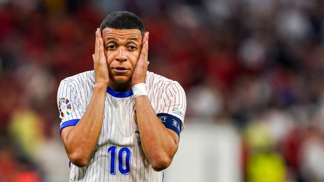 Mbappé comenta su tobillo antes del partido de Francia contra Azerbaiyán del viernes