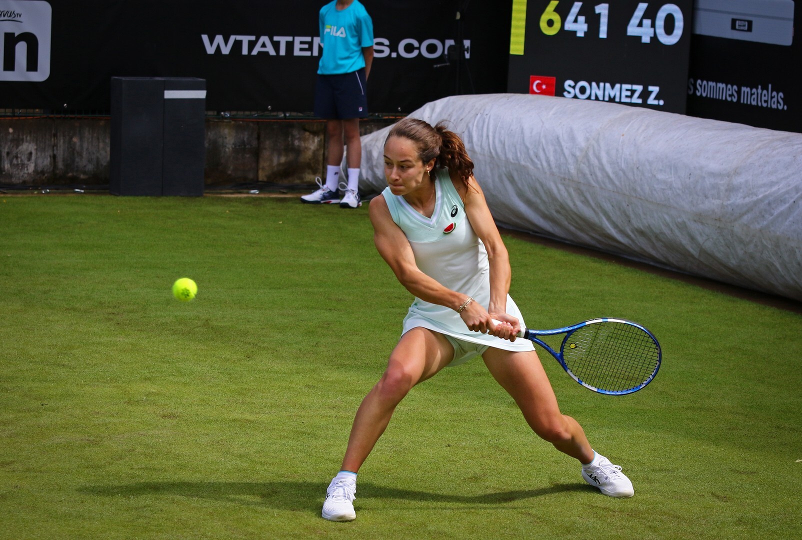 Zeynep Sönmez protesta a favor de Palestina y contra las normas de Wimbledon