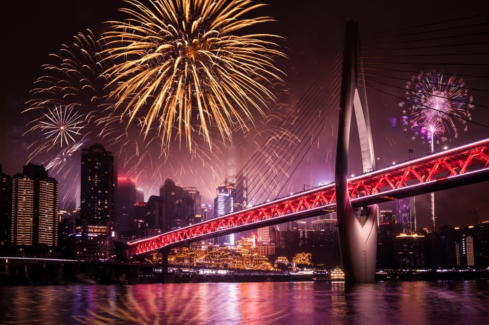 Una explosión de fuegos artificiales mata al menos a 8 personas en el este de China