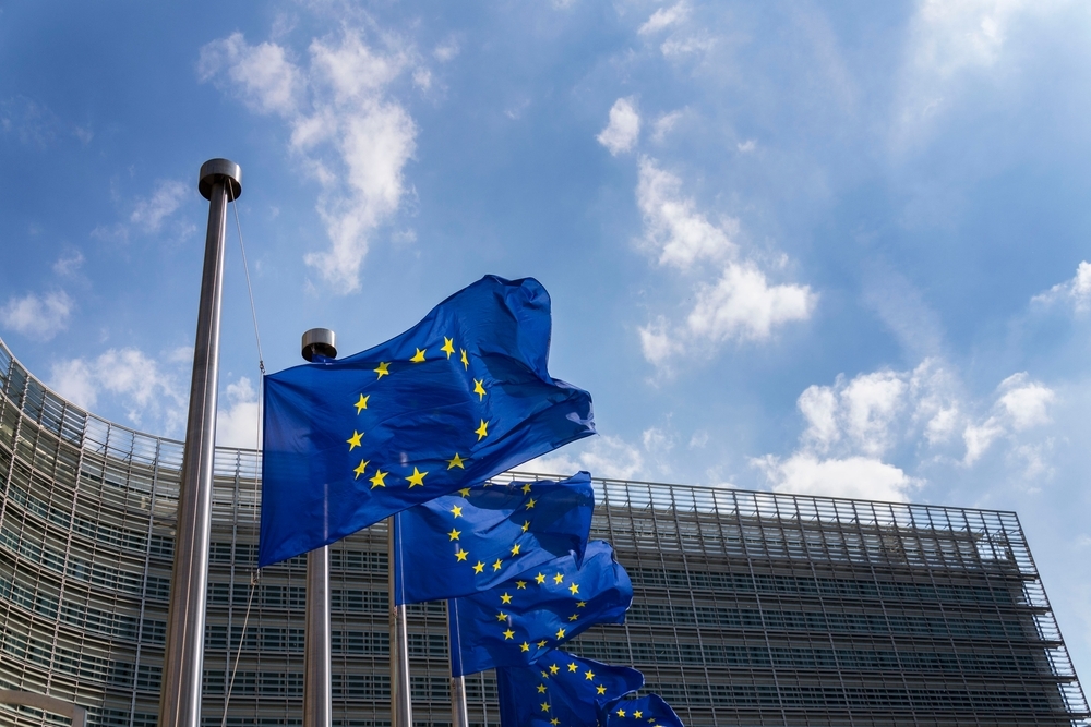 La UE acusa a Pornhub y a otros tres sitios para adultos por no mantener alejados a los niños