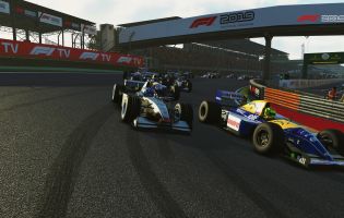George Russell triunfa en el convulso GP de España Virtual F1