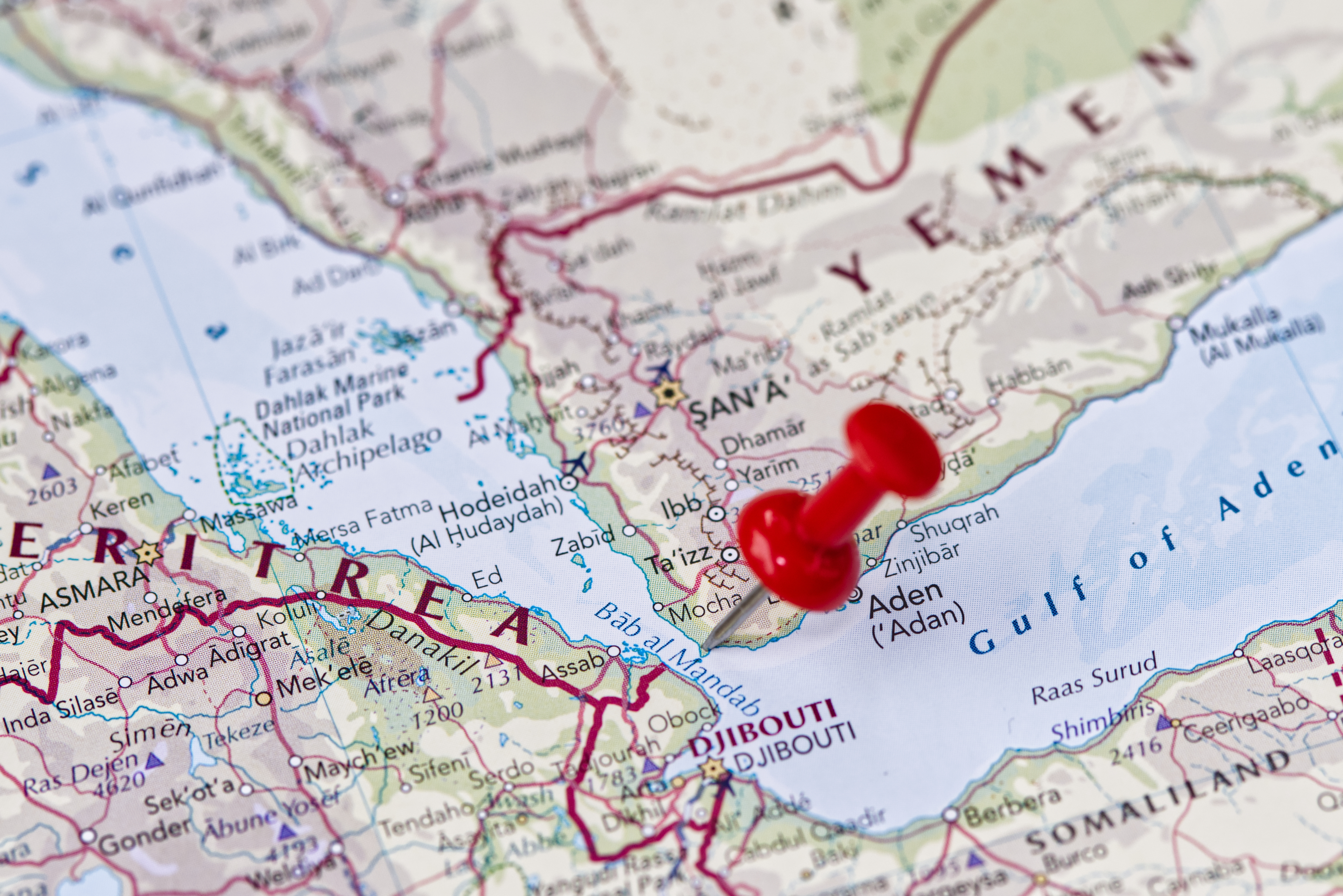 El conflicto en Oriente Medio se recrudece tras el anuncio del grupo rebelde hutí de Yemen de un bloqueo naval contra Arabia Saudí