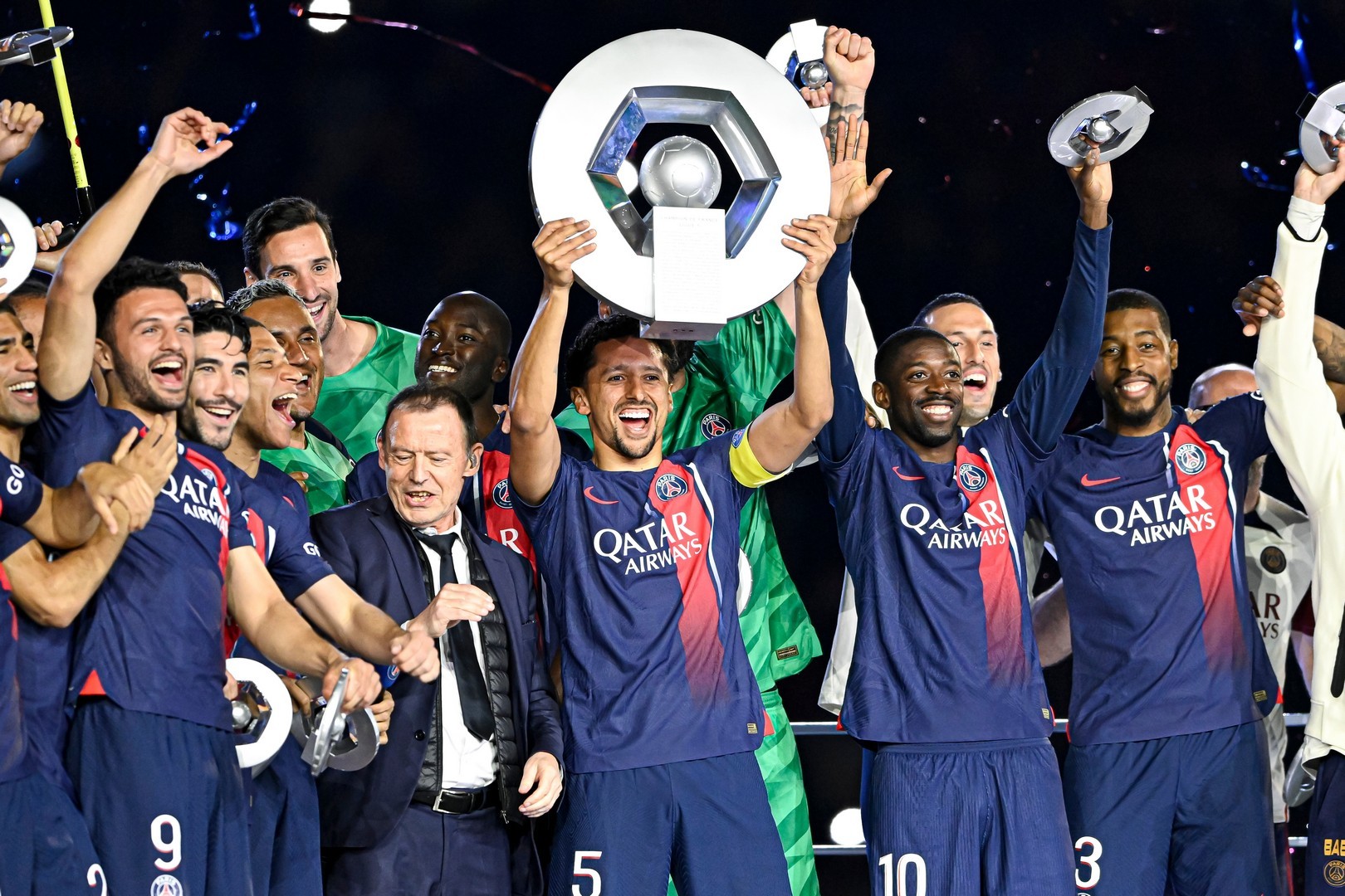 El Paris Saint-Germain gana la Ligue 1, el Lens que mereció más