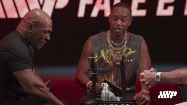 El extraño incidente de la paloma que Jake Paul regaló a Mike Tyson y este rechazó