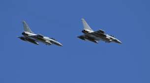 Rumanía envía aviones de combate tras la violación del espacio aéreo por un dron durante los ataques rusos en Ucrania