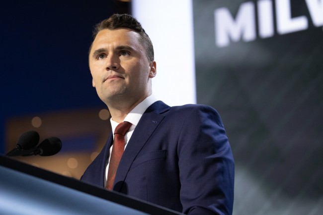 Charlie Kirk asesinado a tiros en un campus de Utah