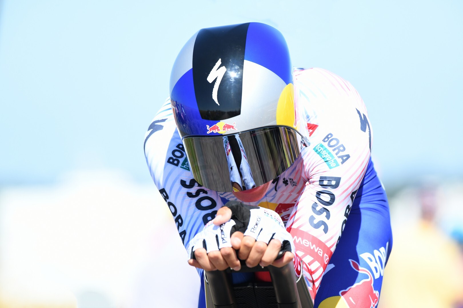 Florian Lipowitz abandona el Tour de Francia tras una caída; Evenepoel recorta distancias con Pogacar