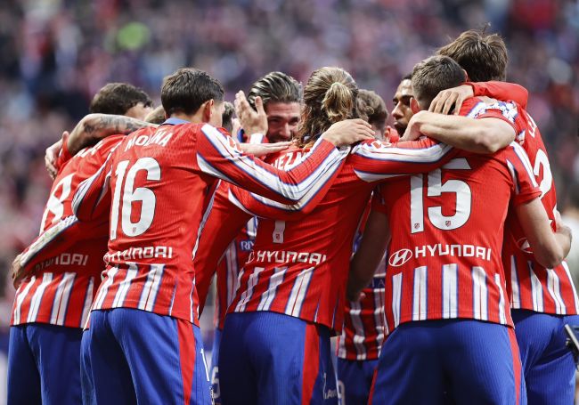 Más malas noticias para el Real Madrid: pierde el liderato de LaLiga en favor de su otra "némesis"