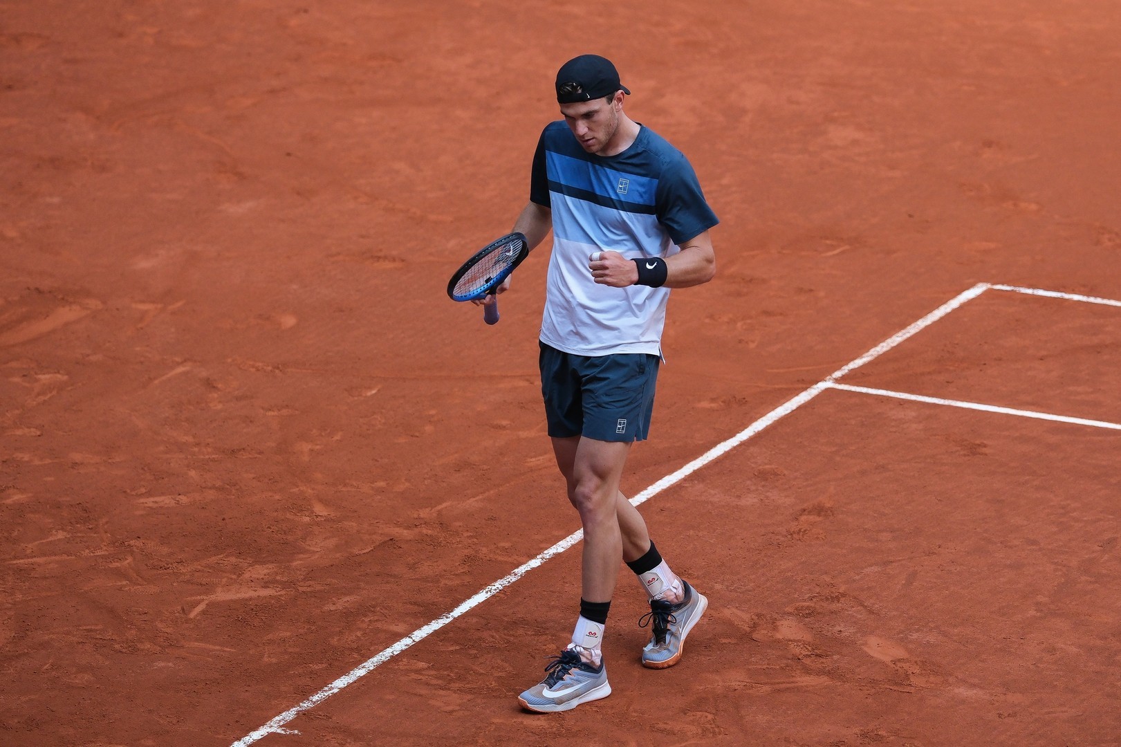 Continúan los problemas físicos de Jack Draper, ahora en Barcelona