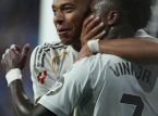 Vin&iacute;cius marca y asiste desde el banquillo, pero la pol&eacute;mica sigue rode&aacute;ndole: Mbapp&eacute; le salva de la tarjeta roja