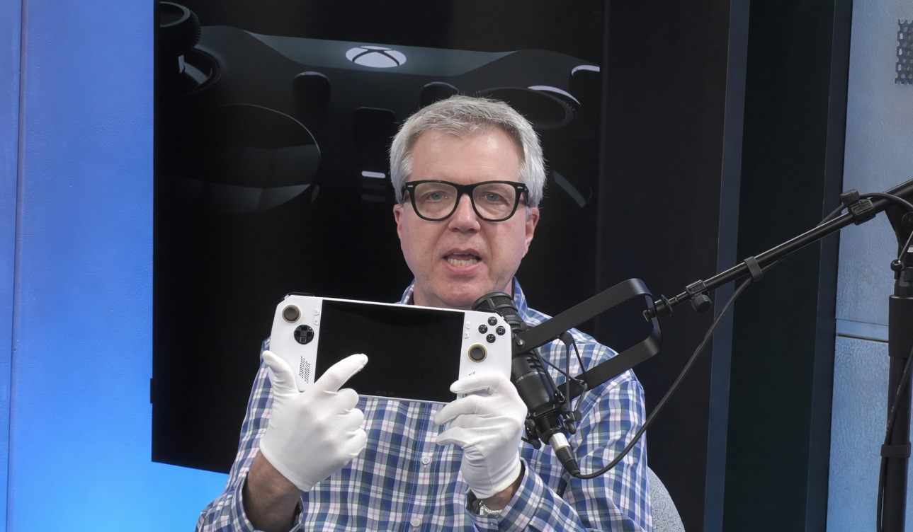 Larry "Major Nelson" Hryb insinúa abiertamente que quiere volver a Xbox.