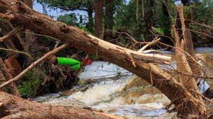 Trump viaja a la zona de las inundaciones de Texas y apoya la gestión del gobierno en la respuesta a la catástrofe