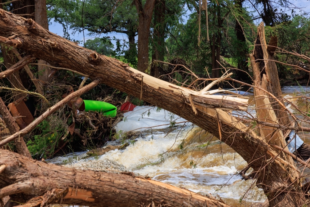 Trump viaja a la zona de las inundaciones de Texas y apoya la gestión del gobierno en la respuesta a la catástrofe