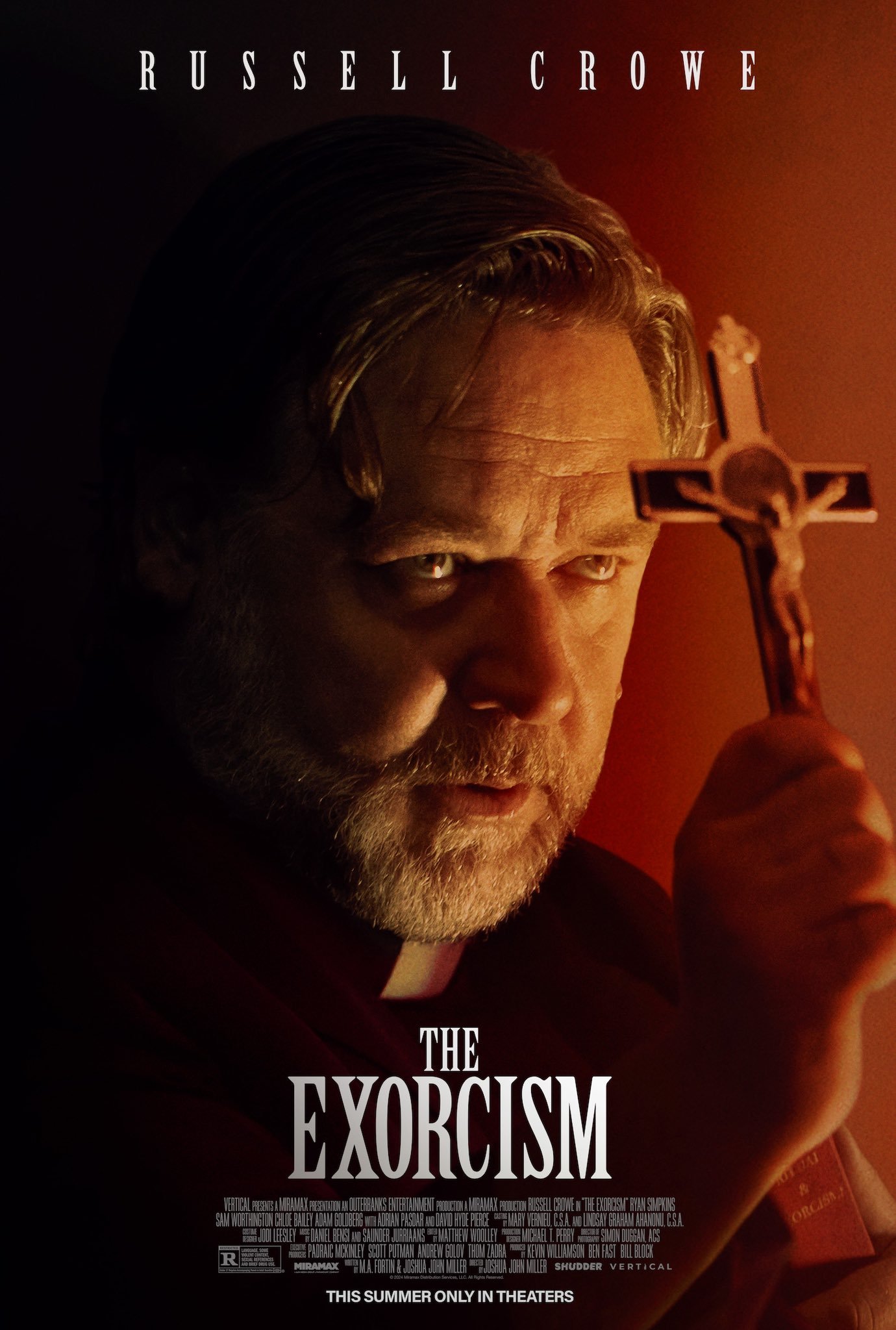 Los exorcismos parecen ser el nuevo género de cine favorito para Russell Crowe, que estrena nueva cinta de terror en verano