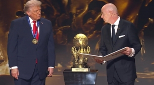 Donald Trump galardonado con el primer Premio de la Paz de la FIFA
