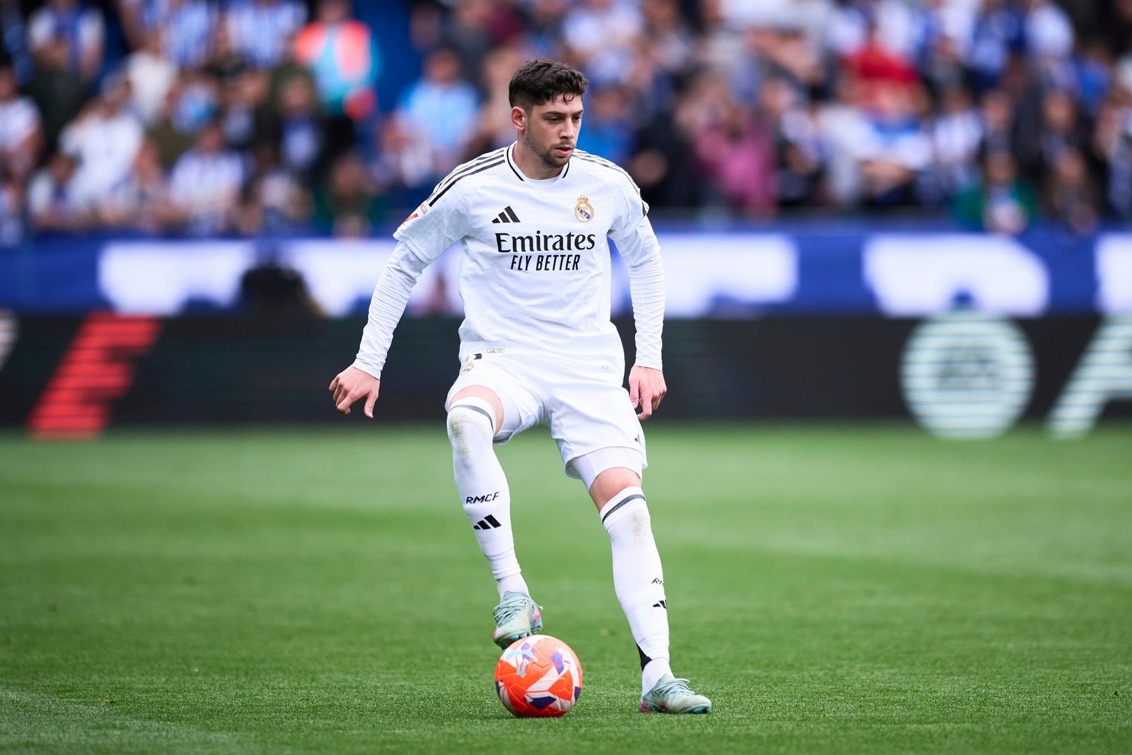 El Benfica contraataca al Real Madrid y denuncia a Valverde por conducta violenta