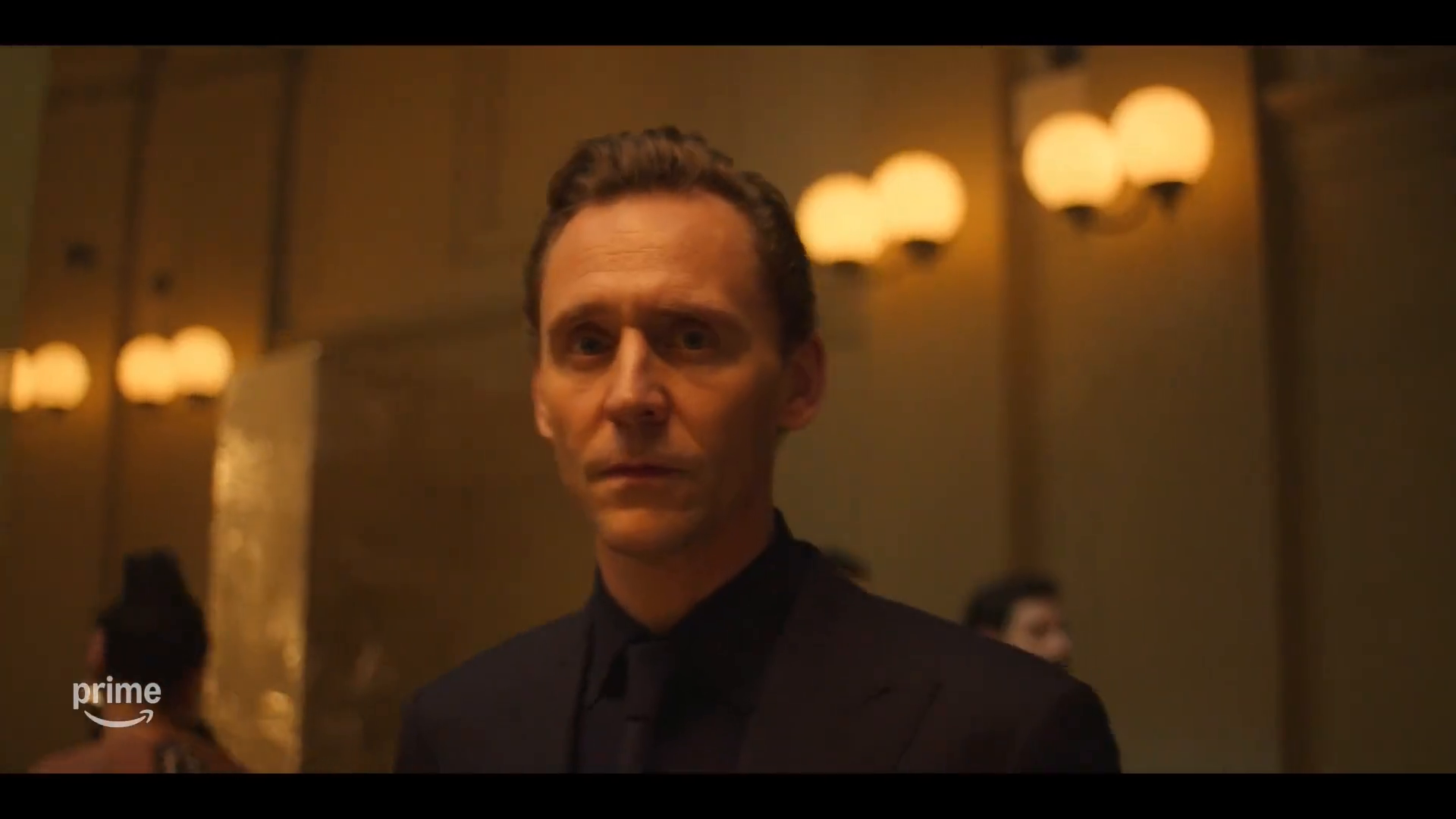 Tom Hiddleston vuelve a The Night Manager tras casi una década de ausencia