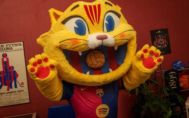 El FC Barcelona presenta su nueva mascota, pero no trajo mucha suerte