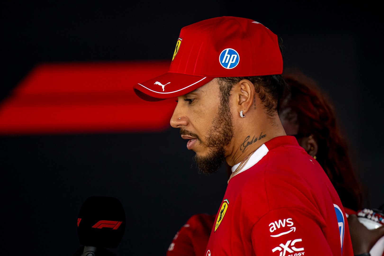 Lewis Hamilton se martiriza, pero su antiguo jefe le anima: "siempre será el GOAT"
