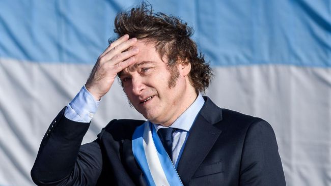 El índice bursátil argentino cae en medio del polémico respaldo de Milei a las criptomonedas